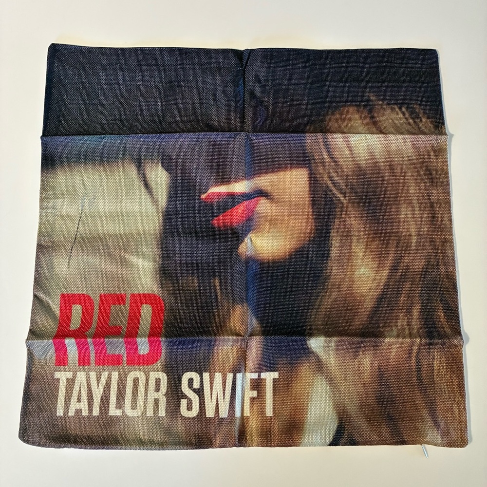 NEW Taylor Swift RED Throw Pillow cover case NWT (unzip & insert a pillow)
